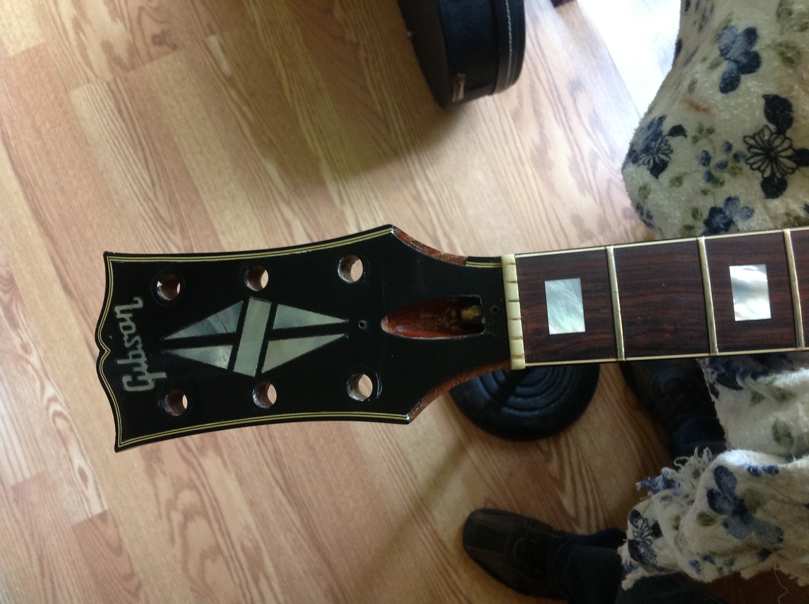 guitar repair ottawa headstock gibson