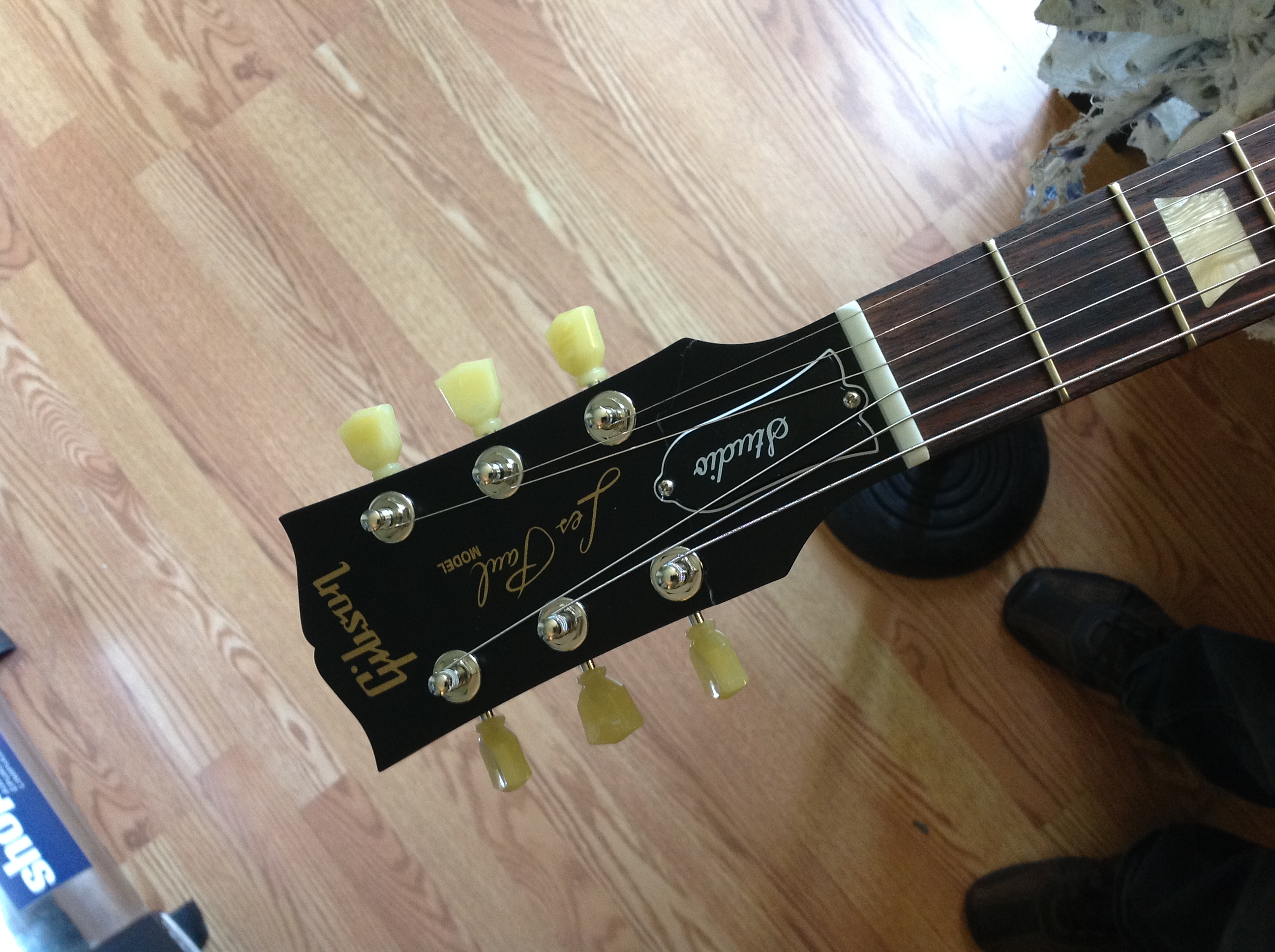 guitar repair ottawa broken headstock